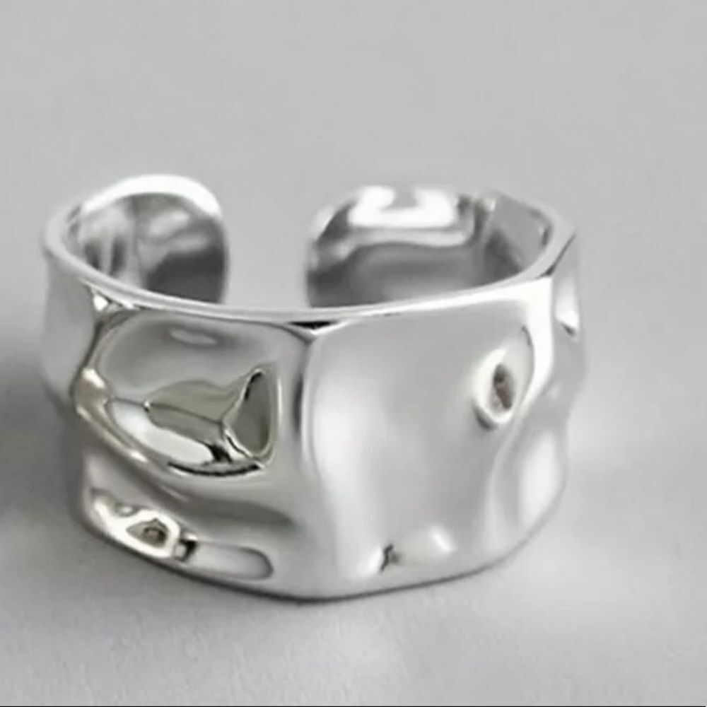 The Hammered Ring 925 adjustable silver band ring